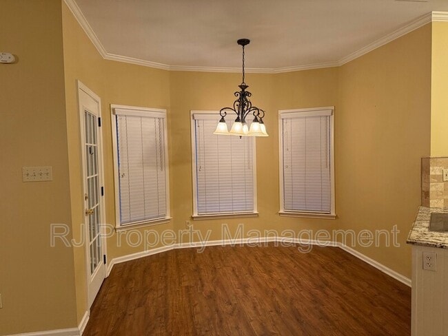 Building Photo - 8610 Dena Cove W