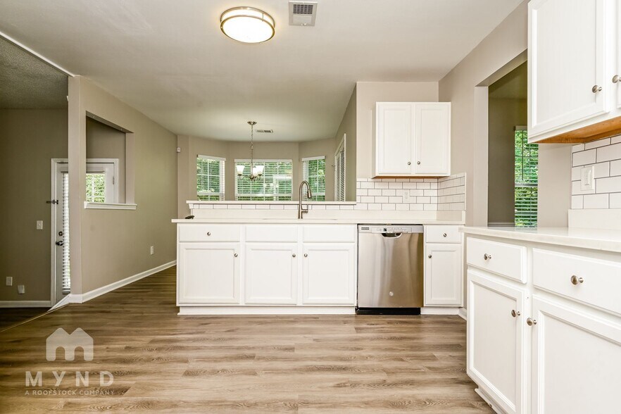 Building Photo - 2238 Waters Run
