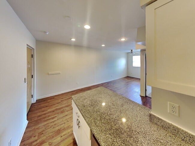 Building Photo - 31 Chittenden Ave