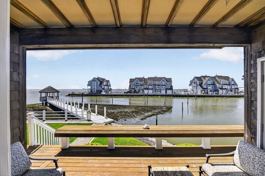 Building Photo - 1401 Harbour Cv S