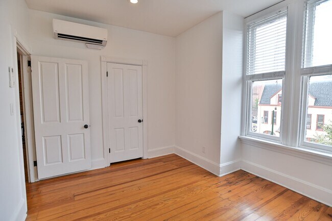 Building Photo - 803 N 2nd St