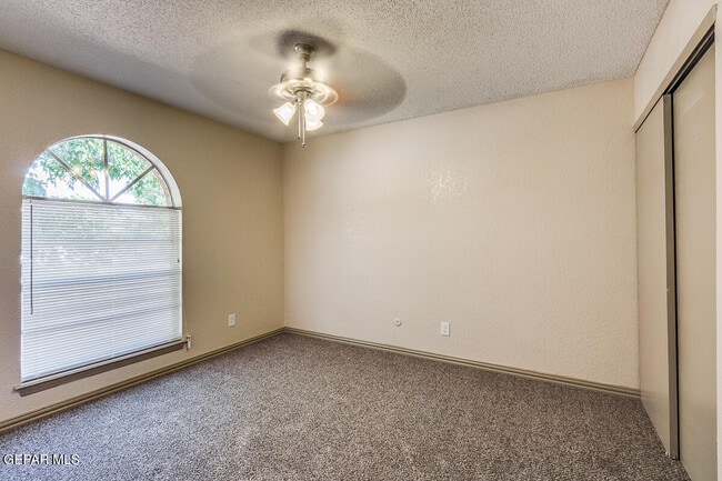 Building Photo - 10621 Captain Valtr St