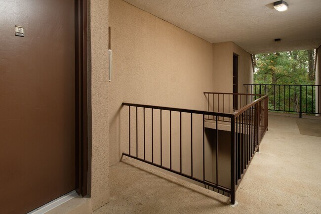 Building Photo - 138 Duvall Ln