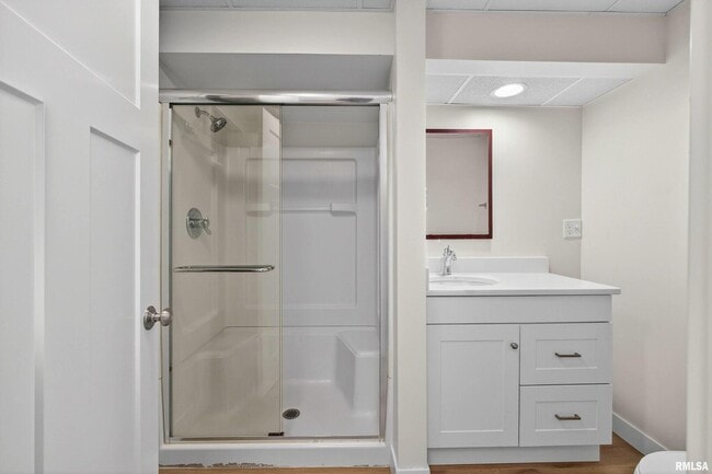 Building Photo - 3106 Maplecrest Rd