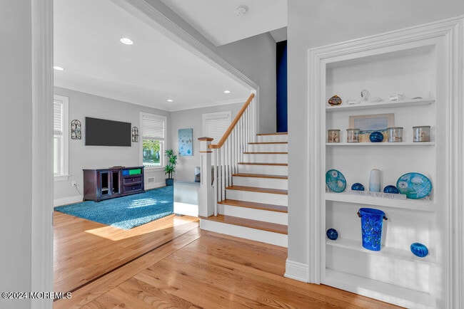 Building Photo - 300 Salem Ave