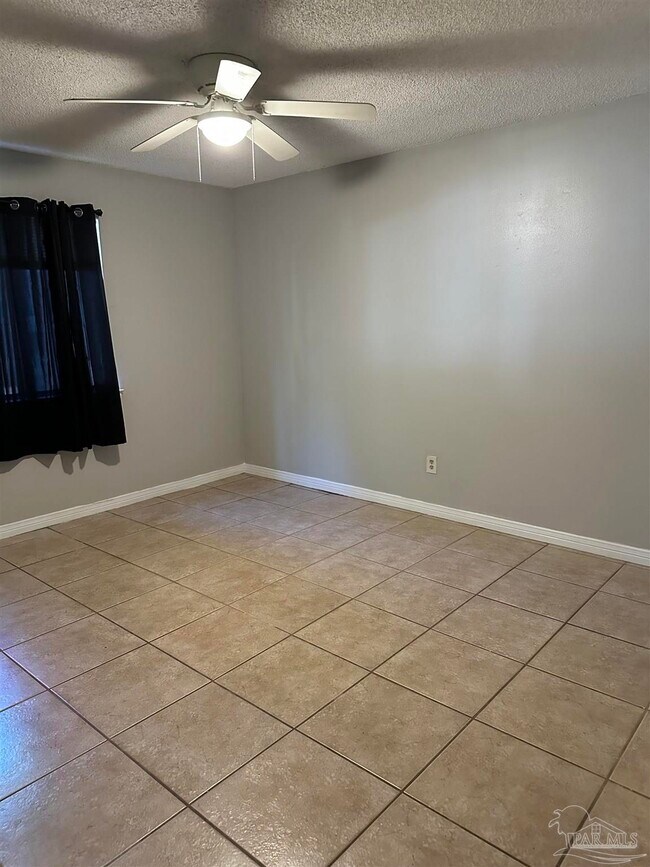 Building Photo - 7225 W Fairfield Dr