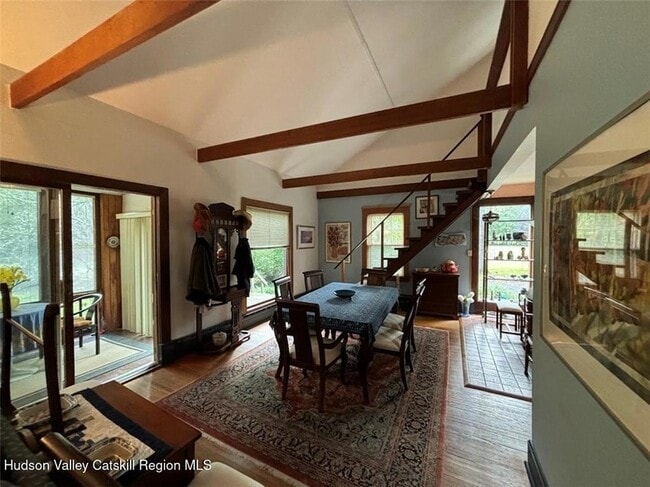 Building Photo - 123 Plains Rd