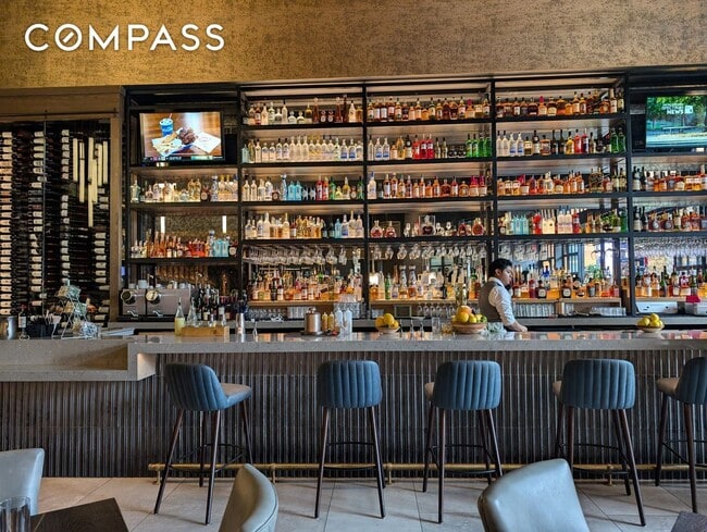 Building Photo - 150 Myrtle Ave