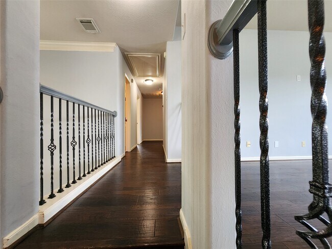 Building Photo - 16935 Jelly Park Stone Dr
