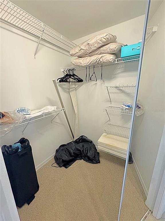 Building Photo - 1200 Country Club Dr