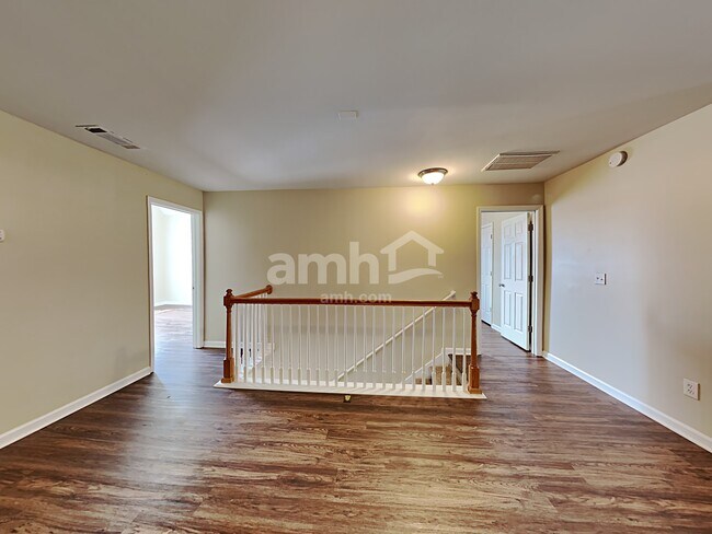 Building Photo - 1446 Wilson Manor Cir