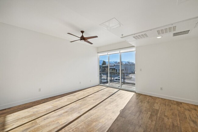 Building Photo - 2BR/2.5BA Condo in Central Ninth | Mountain Views, Solar & Walk to Everything