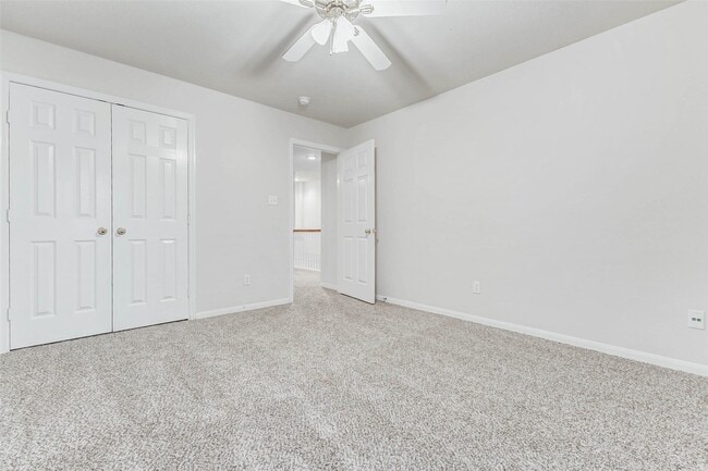 Building Photo - 10210 Thornmont Ln