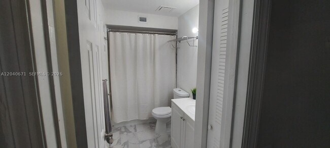 Building Photo - 13060 Vista Isles Dr