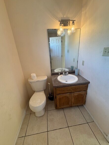 Building Photo - 3101 Barrios St