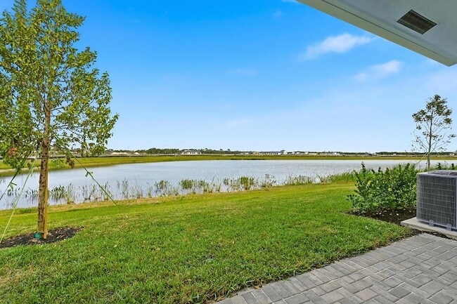 Building Photo - 3790 Harborside Ave