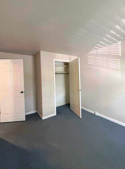 Building Photo - 8002 Cattail Ct