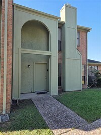 Building Photo - 11517 S Kirkwood Rd