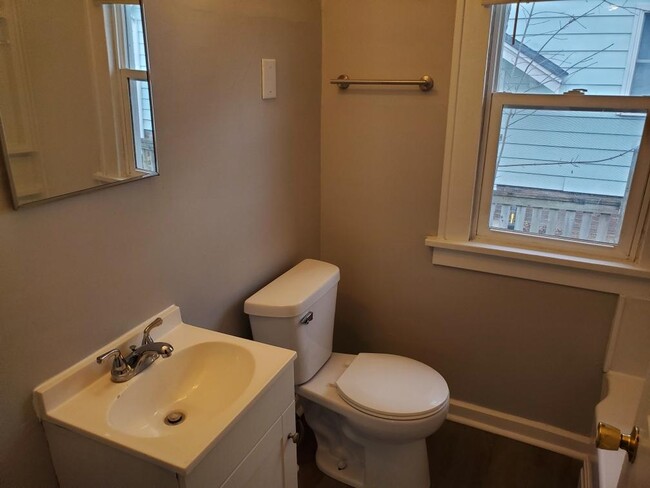 Building Photo - 709 S Ironwood Dr