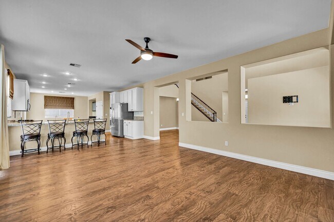 Building Photo - A Fabulous 4 Bedroom Home with a Sparkling Pool!!!