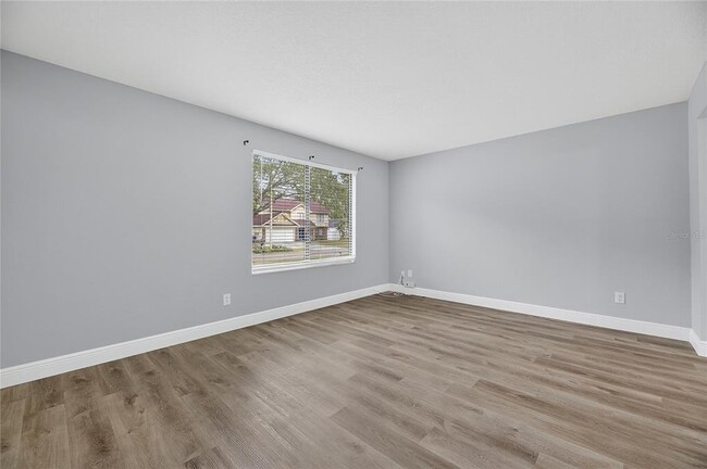 Building Photo - 519 Sweetleaf Dr