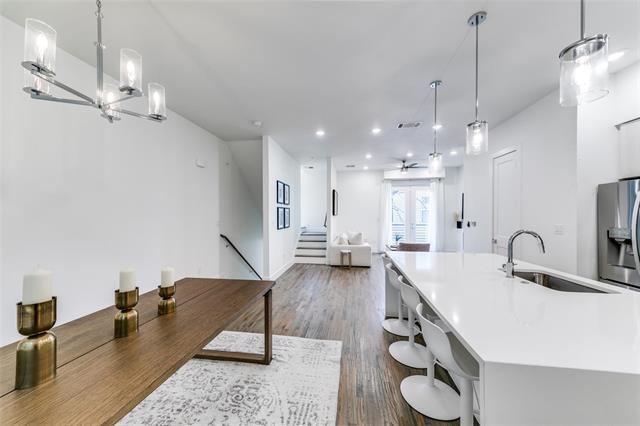 Building Photo - 4205 Roseland Ave