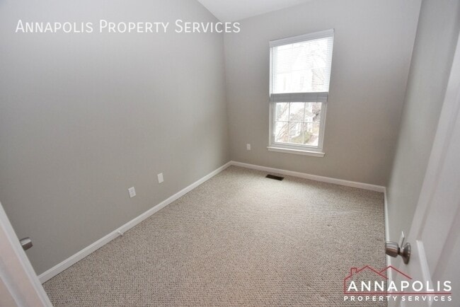 Building Photo - 85 Harbour Heights Dr