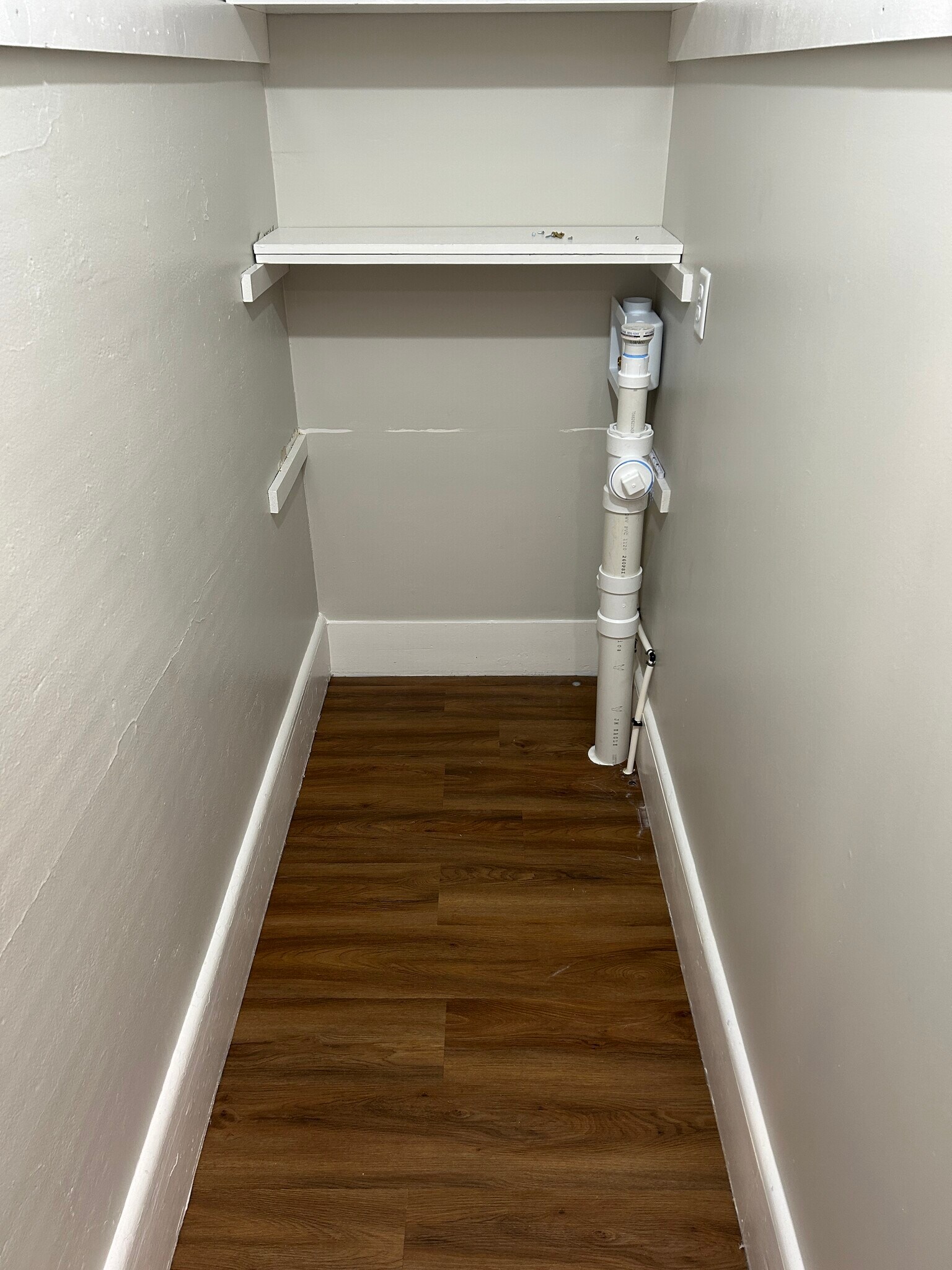 In unit laundry - 532 W South St