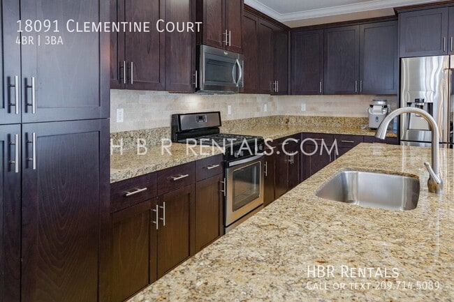 Building Photo - 18091 Clementine Ct