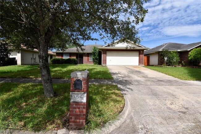 Primary Photo - 10942 Heather Trail Dr