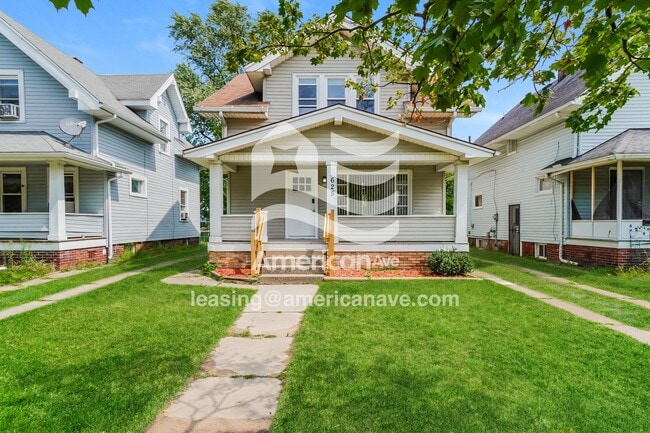 Building Photo - 625 Colima Dr