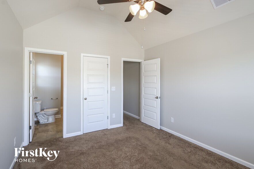 Building Photo - 3823 Okefenokee Rdg