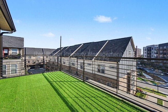 Building Photo - 2905 Grand Union Way