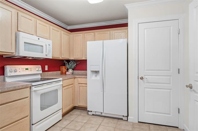 Building Photo - 816 Kitty Hawk Ln
