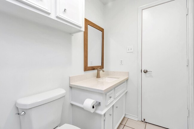 Building Photo - 12818 Chamberlain Dr