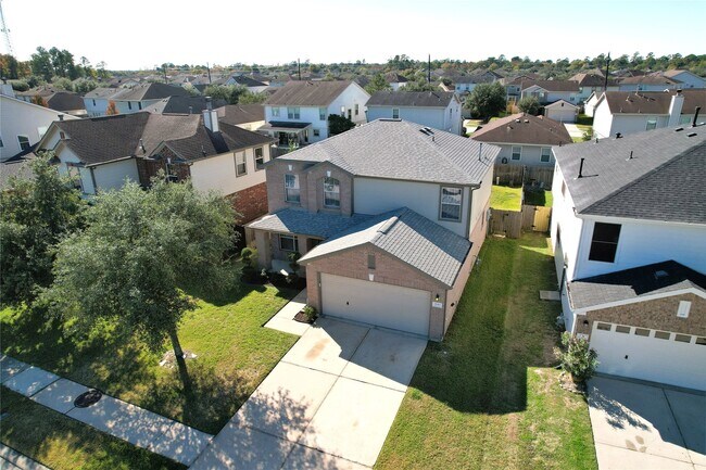 Building Photo - 29303 Legends Hill Dr