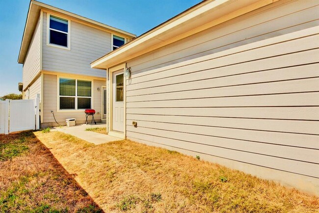 Building Photo - 1810 Franklin Mountain Dr