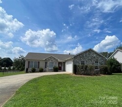 Building Photo - 1444 Farmington Hills Dr