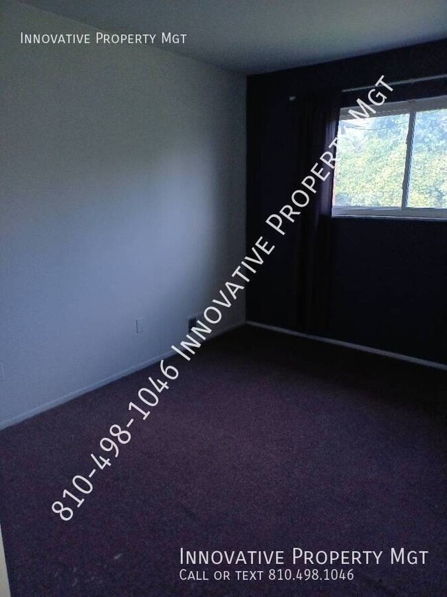 Building Photo - 6012 Holiday Gardens Dr