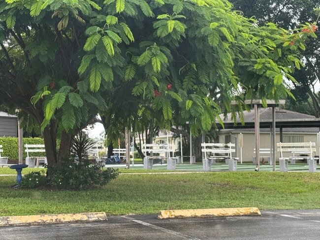 Building Photo - 14676 Canalview Dr