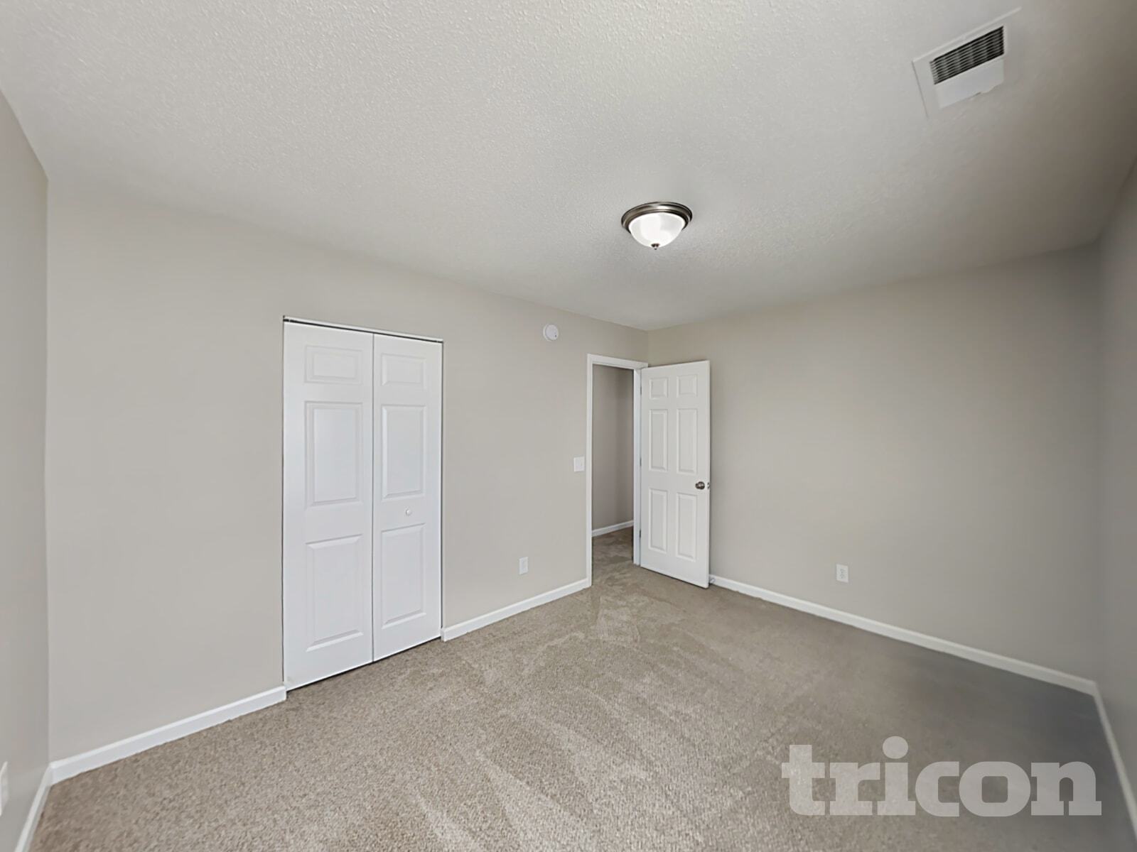 Building Photo - 1952 Lake Carolina Dr