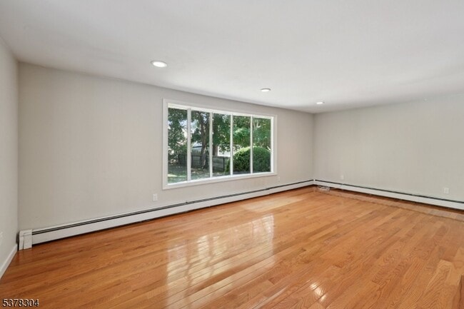 Building Photo - 359 Bogert Ave