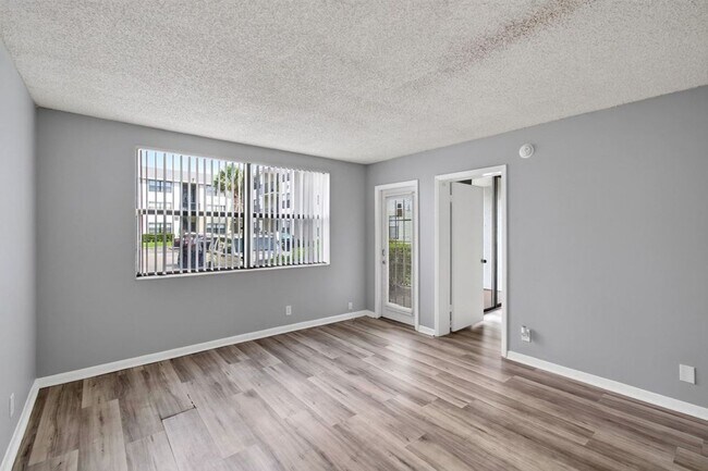 Building Photo - ONE BEDROOM ONE BATHROOM!! WATERFRONT COMMUNITY