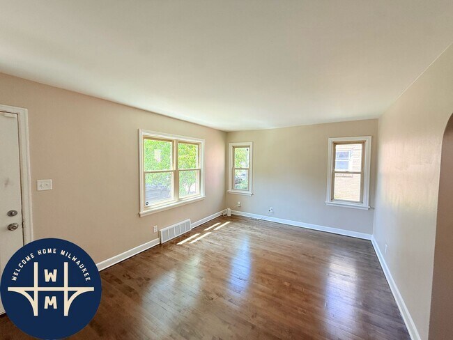 Building Photo - 4634 N 39th St