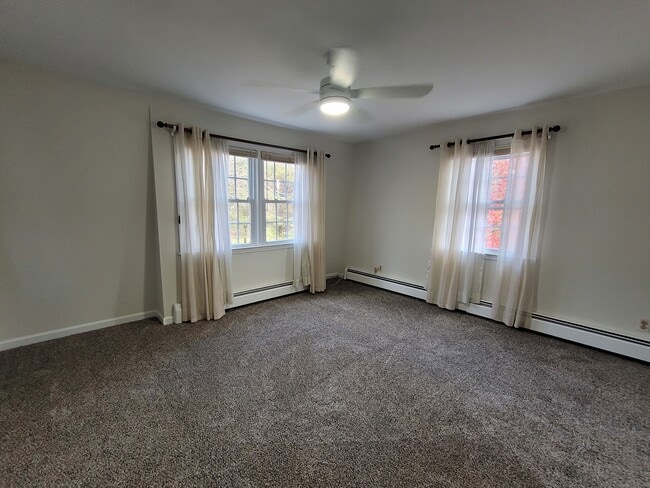 Building Photo - 9 Monroe Dr