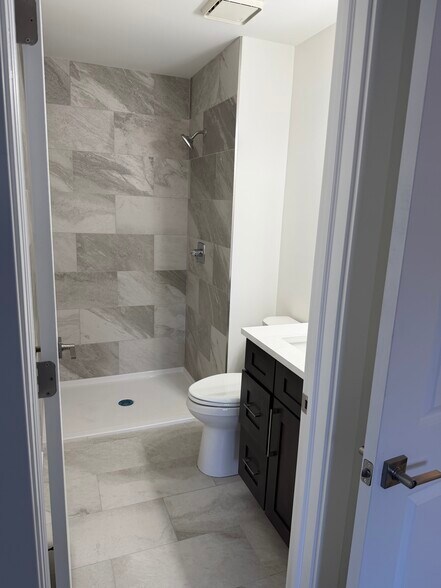 Building Photo - 9621 Merrillville Rd