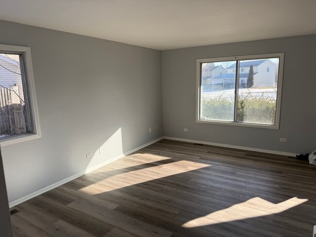 Building Photo - 2231 Wentworth Ct