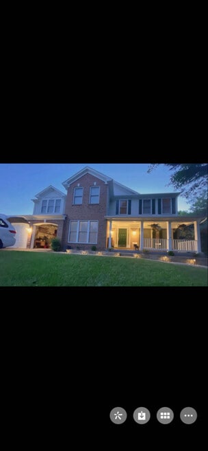 Building Photo - 5706 Regal Crest Ct