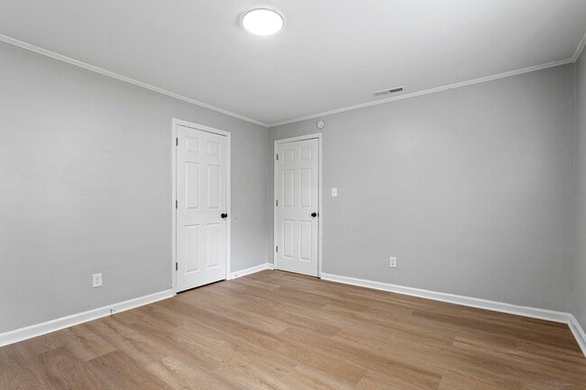 Building Photo - Move-In Ready Ranch Home in Prime Princeto...