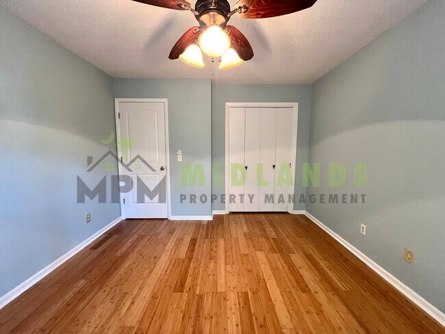 Building Photo - 201 Mariners Row